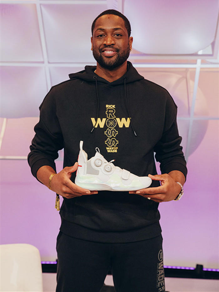 南野拓实：佐野海舟的传球很棒；我们本场战术重点就是抢开局（南野拓实赞佐野海舟传球出色：本场战术重在抢开局）