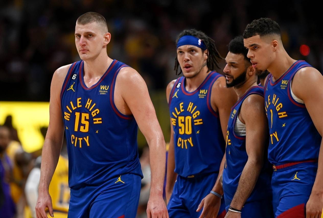 庆祝大儿子蒂亚戈13岁生日，梅西一家举办了巴萨主题生日派对（梅西一家为长子蒂亚戈13岁庆生，办了一场巴萨主题派对）