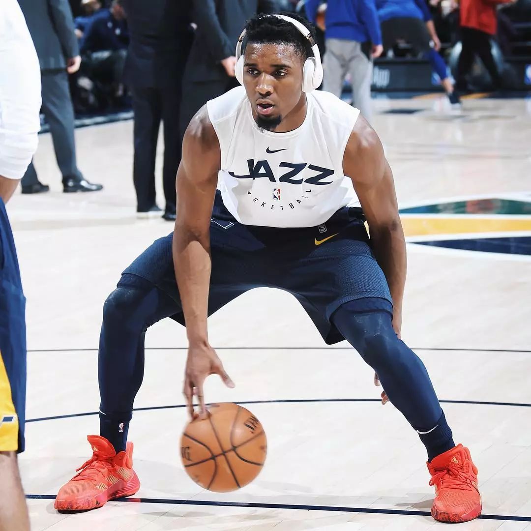 五大联赛年薪排名：哈兰德3170万欧居首，姆巴佩3130万欧第二（五大联赛年薪榜：哈兰德以3170万欧领跑，姆巴佩3130万欧居次）